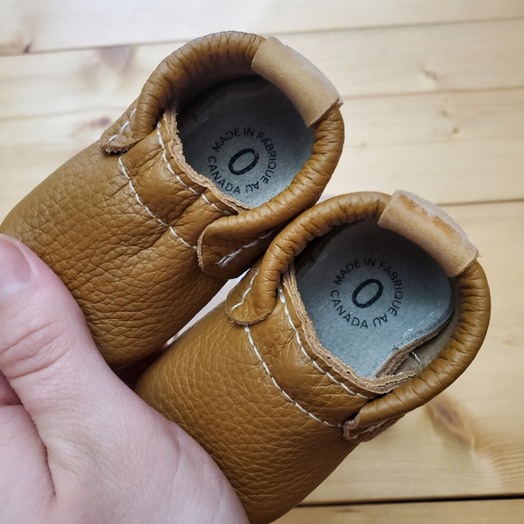 Heyfolks toffee newborn shoe - Picture 4 of 5